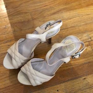 High heels SIZE 4 1/2